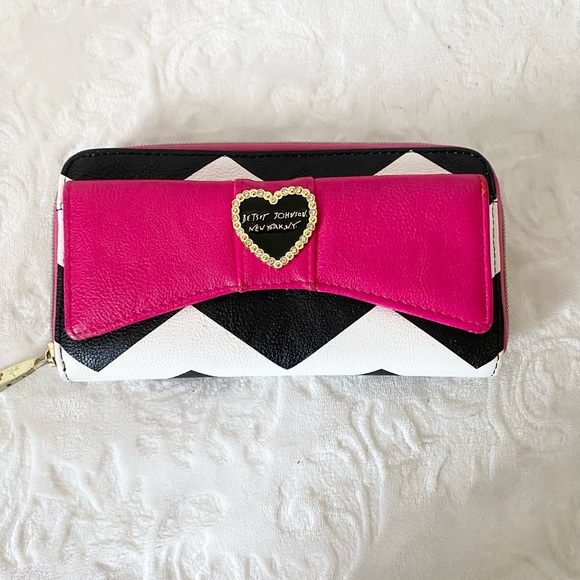 Betsey Johnson Handbags - Betsey Johnson striped long accordion wallet